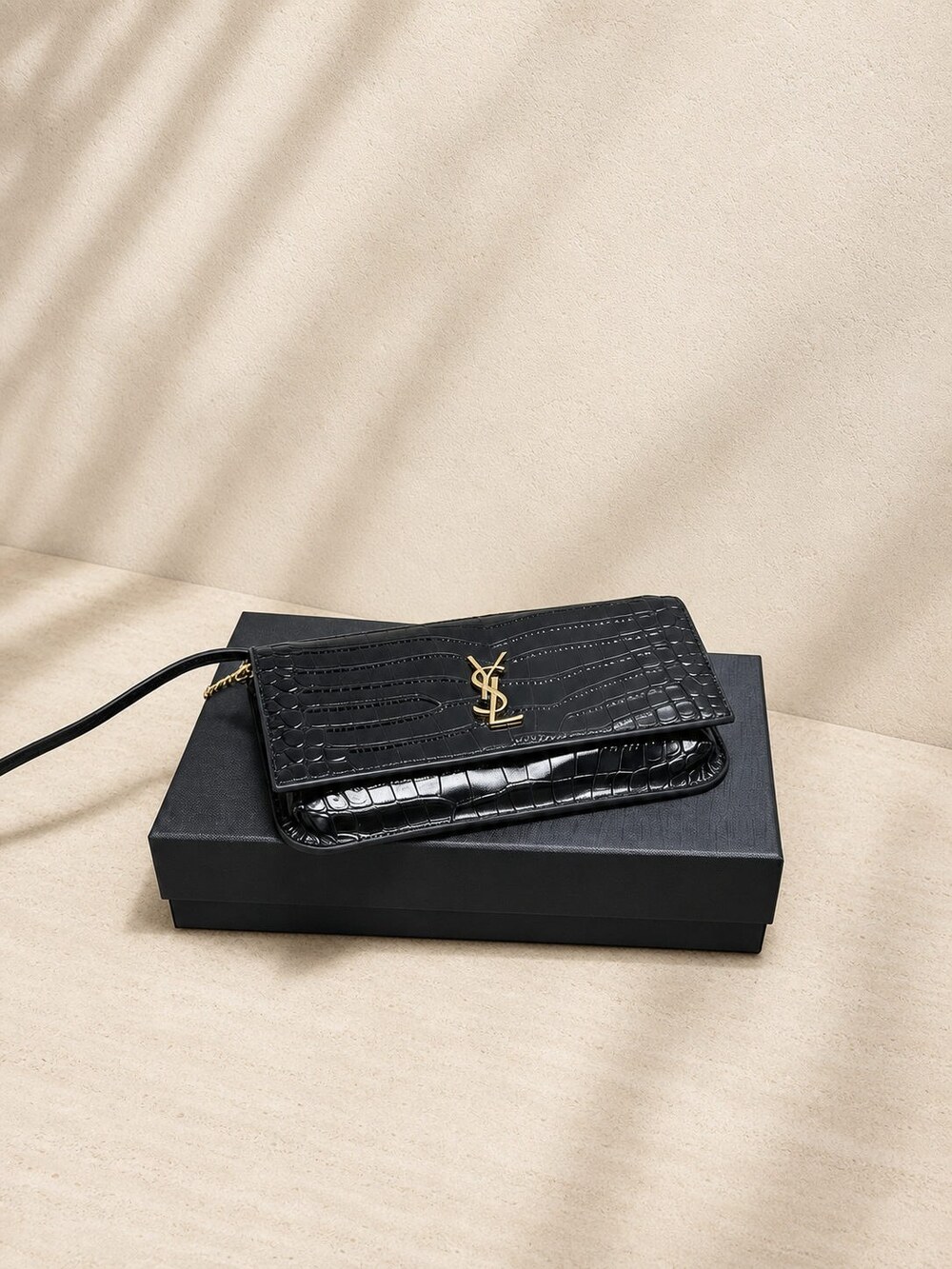 Yves Saint Laurent Medium Kate Purse in Crocodile Embossed Black Calfskin - Picture 7 of 7